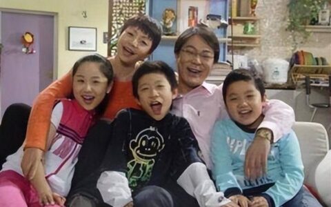 原创
            《家有儿女》20年后小演员今昔对比，有人逆袭大火，有人默默无闻