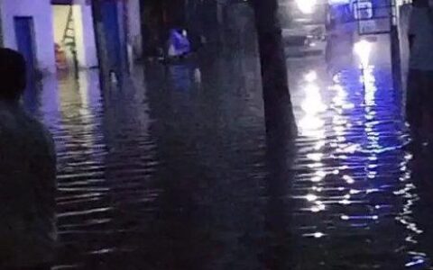 桂林女店员遇难后有居民提醒关闸-桂林女子超市