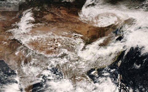 国家级暴雨预警升级，紫黄极大雨带罕见出现！权威预报：重点9省-暴雨黄色预警是什么概念