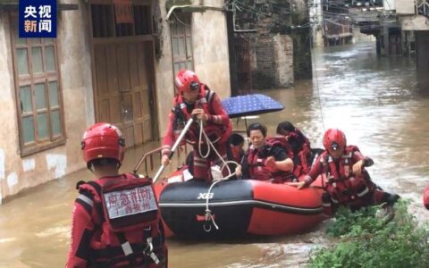 暴雨致广西贺州多地内涝，消防转移疏散群众117人-广西贺州水灾情况