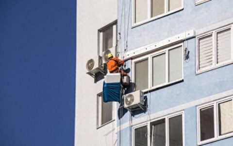 安全绳脱落空调安装师傅从5楼坠下，说明书应标示安全安装示范图-高空安全绳打结方法