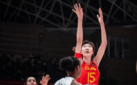 原创
            韩旭乐意与张子宇三番两次，助力中国女篮征战奥运会-女篮韩旭简介身高多少米