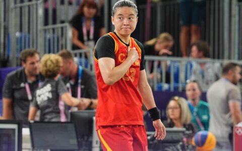 绝杀法国！王丽丽：要打出中国女篮不服输、不放弃的精神-中国女篮 王丽丽